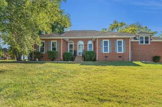 MLS# 2993318 - 1004 Creekglen Ct in Meadows Sec 2 in Hendersonville Tennessee 37075