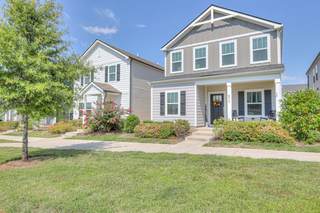 MLS# 2993862 - 672 Taylor Bend Rd in Taylor Landing Phase 2 in Columbia Tennessee 38401