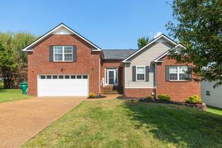 MLS# 2993919 - 2606 Danbury Cir in Wyngate Est Ph 12 in Spring Hill Tennessee 37174