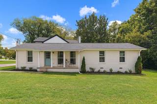 MLS# 2995136 - 613 River Rouge Dr in Charlotte Park in Nashville Tennessee 37209