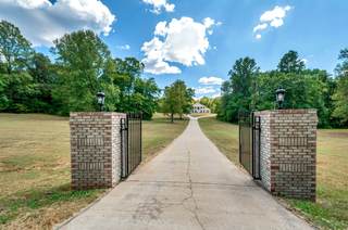 MLS# 2996572 - 1400 Slaydenwood Rd in rural in Slayden Tennessee 37165