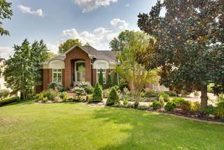 MLS# 2999951 - 8 Carmel Ln in Governors Club in Brentwood Tennessee 37027