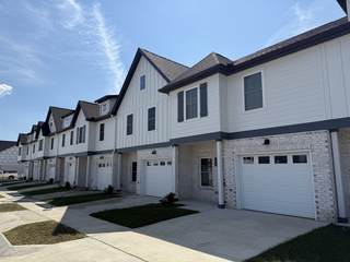 MLS# 3000189 - 100 Maple View Dr in Townhomes at Maple View in Lebanon Tennessee 37090