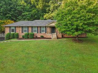 MLS# 3000610 - 6601 Harcourt Cir in West Meade Park in Nashville Tennessee 37205