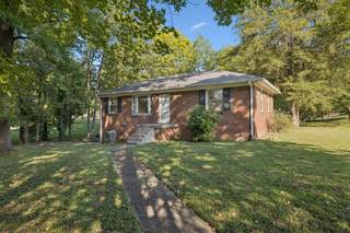 MLS# 3000688 - 5037 Timberhill Dr in Crieve Hall Estates in Nashville Tennessee 37211