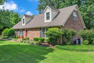 MLS# 3000760 - 2507 Regency Park Dr in Regency Park in Murfreesboro Tennessee 37129