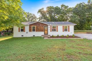 MLS# 3001871 - 100 Short St in Spanish Oaks Sec 2 in Dickson Tennessee 37055