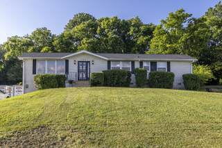 MLS# 3002099 - 135 Southridge Dr in Oak Park in Nashville Tennessee 37207