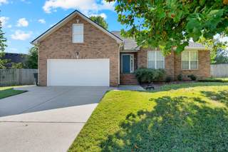 MLS# 3002300 - 2702 Comer Dr in Innsbrooke Sec 3 in Murfreesboro Tennessee 37128