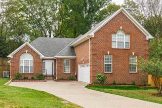 MLS# 3002550 - 102 Hazelwood Ct in Walton Trace Ph 4 in Hendersonville Tennessee 37075