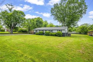 MLS# 3006273 - 208 Lucien Dr in Connell Estates in Goodlettsville Tennessee 37072