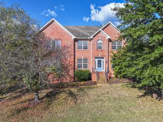 MLS# 3006690 - 215 Crooked Creek Ln in Wynbrooke Ph 4 in Hendersonville Tennessee 37075