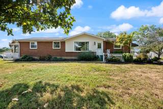 MLS# 3007082 - 2410 Fairbrook Dr in Sunset View in Nashville Tennessee 37214