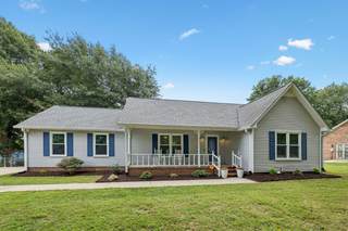 MLS# 3007395 - 102 Sundown Dr in Shadowbrook Sec 5 in Smyrna Tennessee 37167