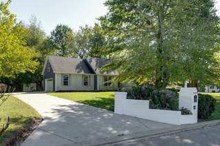 MLS# 3009170 - 2023 Pecan Ridge Dr in Olympic Springs Sec 1 in Murfreesboro Tennessee 37128