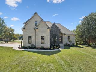 MLS# 3011290 - 710 Saratoga Dr in Saratoga Park Resub in Murfreesboro Tennessee 37130