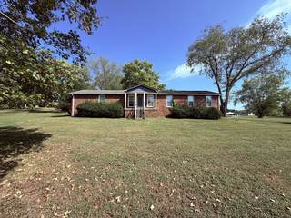 MLS# 3011458 - 207 Loretta Dr in Clover Bend Est Sec in Goodlettsville Tennessee 37072