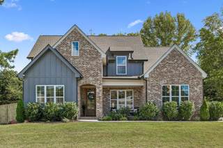 MLS# 3011744 - 2601 Trotwood Ave in Pinehurst in Columbia Tennessee 38401