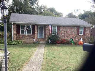 MLS# 3012036 - 108 8th Ave in Riverside in Columbia Tennessee 38401