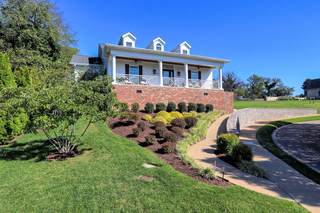 MLS# 3014889 - 709 Halcyon Way in Eleven On Seventh in Columbia Tennessee 38401