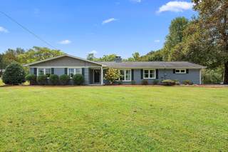 MLS# 3014895 - 2337 Les Robinson Rd in None in Columbia Tennessee 38401