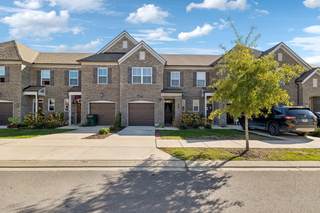 MLS# 3015719 - 427 Deveron Dr in Newmans Crossing in Gallatin Tennessee 37066