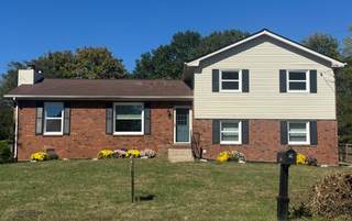 MLS# 3016856 - 114 Orchard Valley Cir in Creekwood Ests Sec 2 in Hendersonville Tennessee 37075