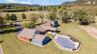 MLS# 3017655 - 1108 Lakeview Dr in Lakeview Estate in Ashland City Tennessee 37015