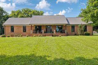 MLS# 3017842 - 1904 Digg Ct in Denton Hills Sec 2 in Columbia Tennessee 38401