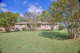 MLS# 3018112 - 7418 Harrow Dr in Cross Timbers in Nashville Tennessee 37221