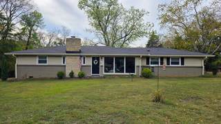 MLS# 3030491 - 121 Riviera Dr in Hend Lakefront Est in Hendersonville Tennessee 37075