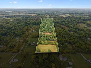 MLS# 3030869 - 7452 Chowning Rd in Robertson County in Springfield Tennessee 37172