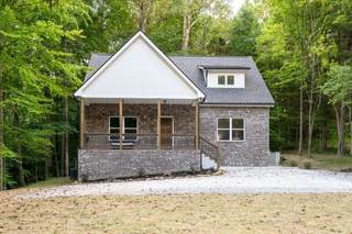 MLS# 3034731 - 2 Hickory Hill Drive in Druid Hills-Sec 3 in Dickson Tennessee 37055