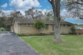 MLS# 3035255 - 117 Crossroad Dr in Terrace Hills Sec 2 in Hendersonville Tennessee 37075