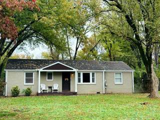 MLS# 3036090 - 615 Cardinal Dr in Mockingbird Hill in Murfreesboro Tennessee 37130