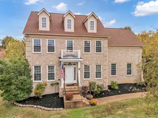 MLS# 3037540 - 1017 Kellyn Ln in Victoria Place Ph 1 in Hendersonville Tennessee 37075