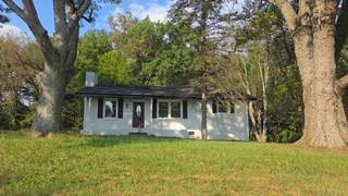 MLS# 3039753 - 223 Raymond Hodges Rd in . in Cottontown Tennessee 37048