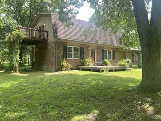 MLS# 3042893 - 3240 Valley View Ct in 14.8 acres in Goodlettsville Tennessee 37072