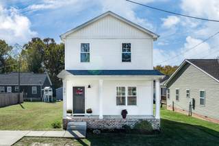 MLS# 3042932 - 301 22nd Avenue E in Sory Park Replat in Springfield Tennessee 37172