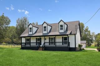 MLS# 3043615 - 2438 Sowell Mill Pike in N/A in Columbia Tennessee 38401