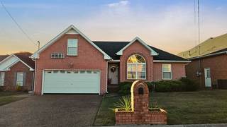 MLS# 3043784 - 116 Edgeview Dr in Glen Oak Sec 10 in Hendersonville Tennessee 37075