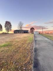 MLS# 3045163 - 3811 Highway 52 E in none in Bethpage Tennessee 37022