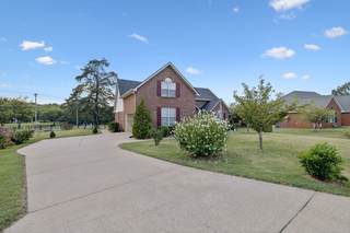 MLS# 3045805 - 114 Falling Branch Ct in Autumn Glenn in Murfreesboro Tennessee 37129