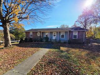 MLS# 3047492 - 135 Gatone Dr in Lakeside Park Sec 6 in Hendersonville Tennessee 37075