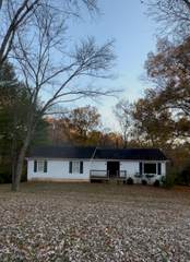 MLS# 3047613 - 210 Elliott Ct in Meadow Brook Sec 1 in Columbia Tennessee 38401