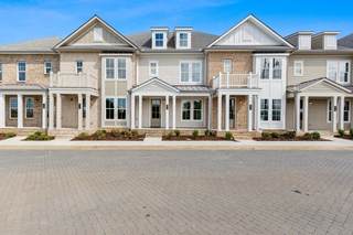 MLS# 3048639 - 220 Nearwater Place in Nearwater Place in Hendersonville Tennessee 37075