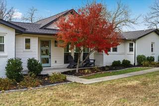 MLS# 3049110 - 827 Summerly Dr in West Meade in Nashville Tennessee 37209