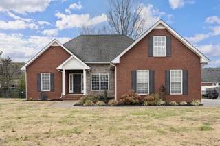 MLS# 3049798 - 2611 Mission Ridge Dr in Huntington Place Sec 5 in Murfreesboro Tennessee 37130