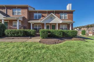 MLS# 3049920 - 7470 Charlotte Pike, Unit 5 in West Hills in Nashville Tennessee 37209
