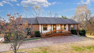 MLS# 3050408 - 489 Page Dr in Caravelle Sec 3 in Mount Juliet Tennessee 37122